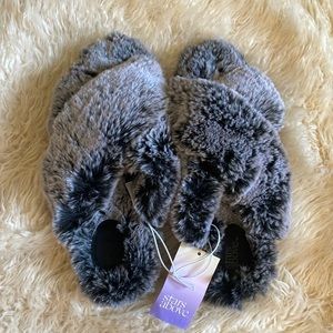 NWT Paris Slippers